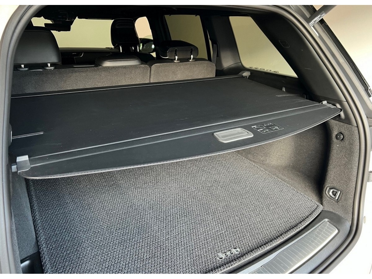 Полиця багажного відділення для Jeep Grand Cherokee WL74 (дворядна версія) (39124)